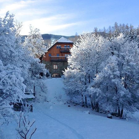 Le Moulin Ollivier Hotell Saint-André-dʼEmbrun Eksteriør bilde