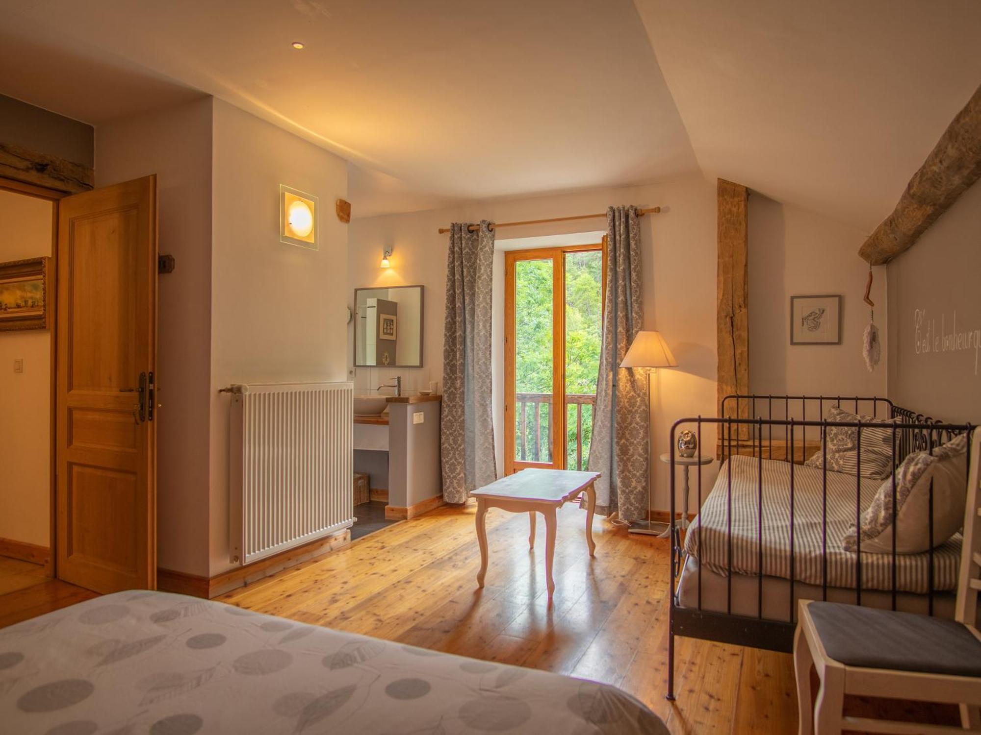 Le Moulin Ollivier Hotell Saint-André-dʼEmbrun Eksteriør bilde